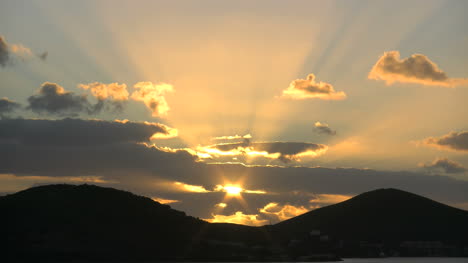 New-Caledonia-Sunset-With-Rays